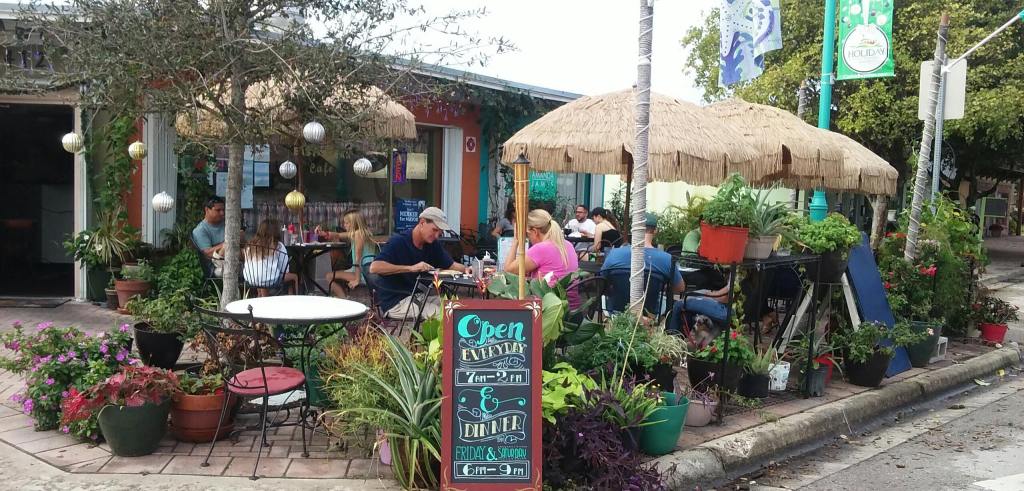 East Ocean Avenue is Open for&nbsp;Business